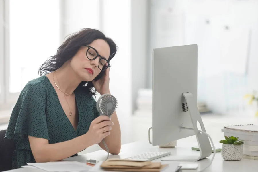 O mercado de trabalho da mulher na perimenopausa